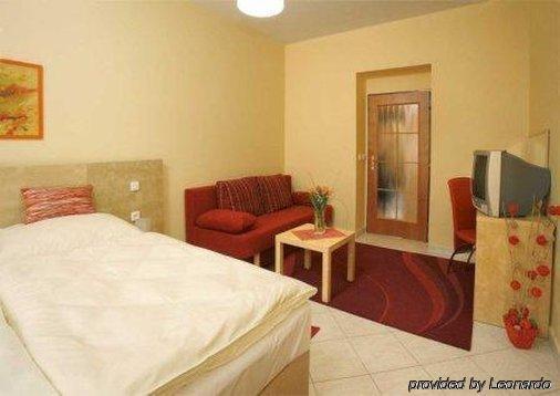Andel Aparthotel 3*