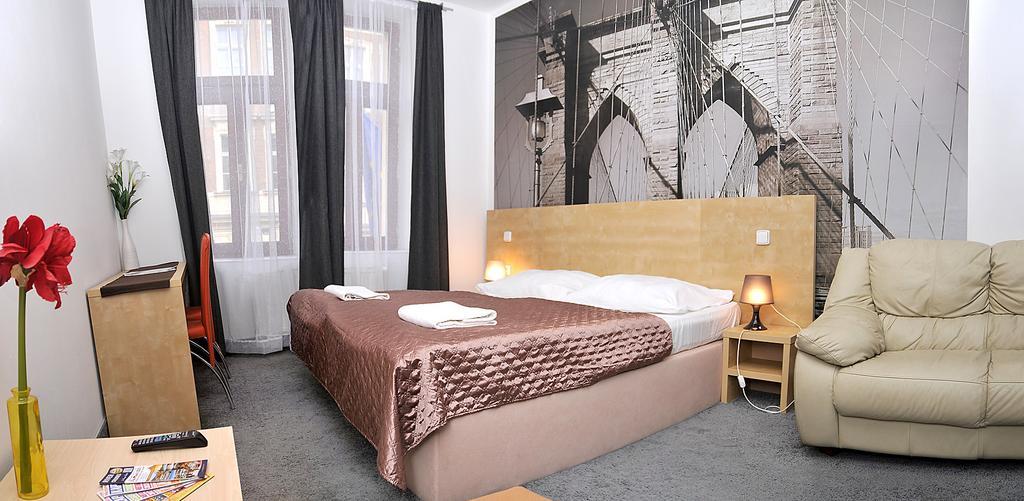 Andel Aparthotel 3*