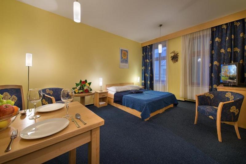 Andel Aparthotel 3*