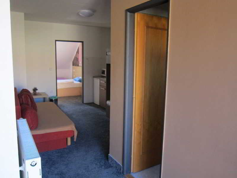 Andel Aparthotel 3*
