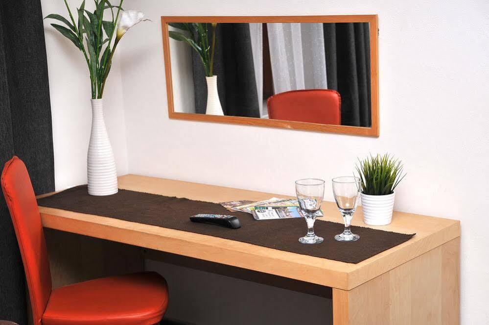 Andel Aparthotel 3*